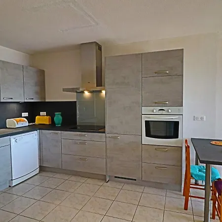 Apartment Spacieux 60m² 3⭐, Terrasse Piscine, Proche - Fr-1-472a-136 Sete